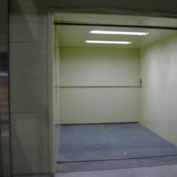 51. 화물용 카내…